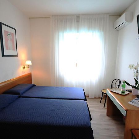Albergo Villa Gradita Форте дей Марми Екстериор снимка