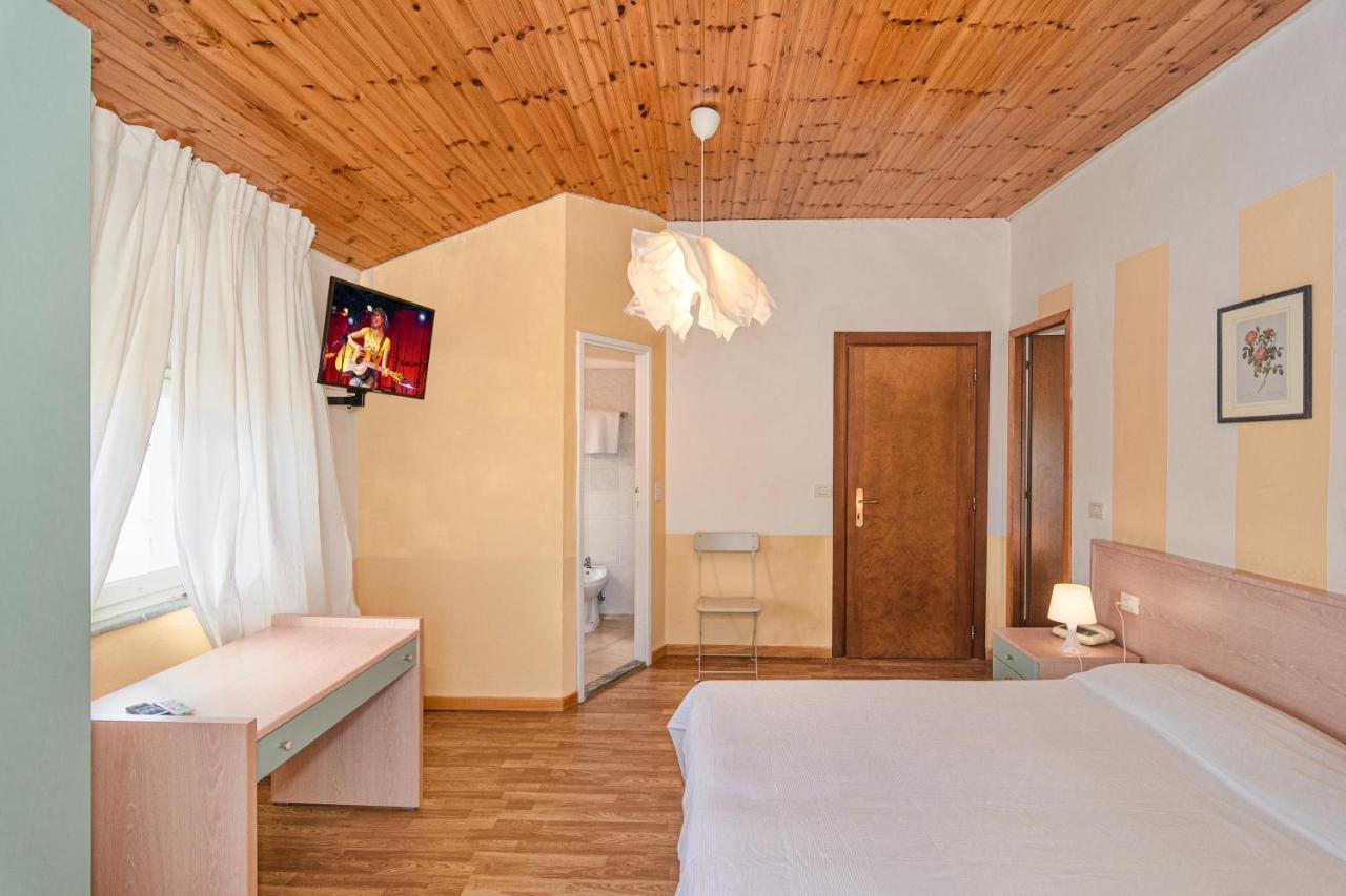 Albergo Villa Gradita Форте дей Марми Екстериор снимка