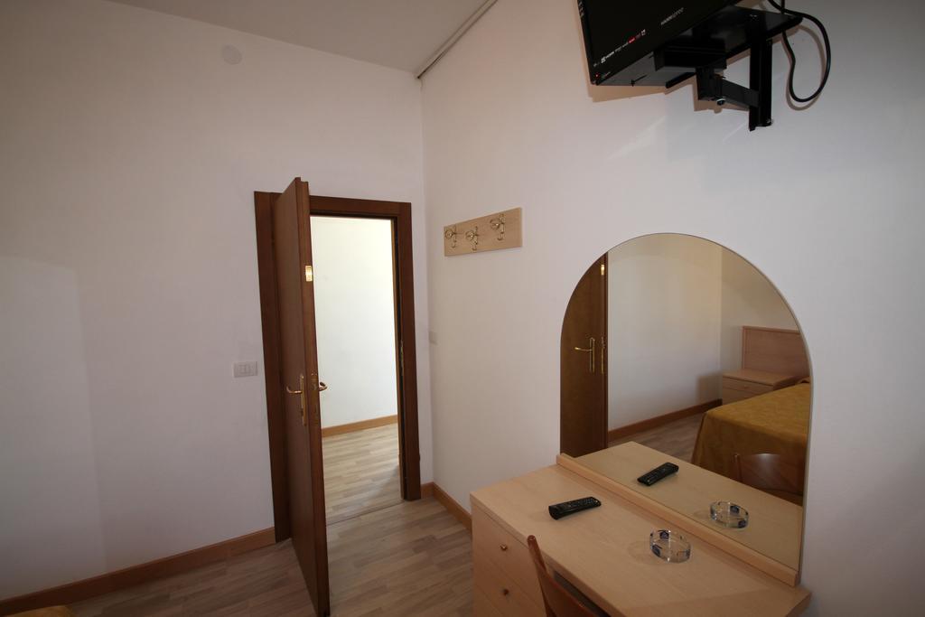 Albergo Villa Gradita Форте дей Марми Екстериор снимка