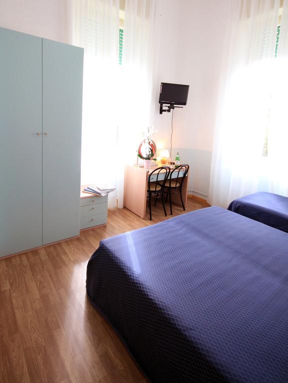 Albergo Villa Gradita Форте дей Марми Екстериор снимка