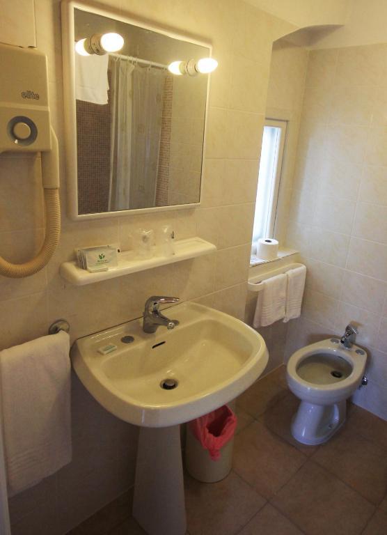 Albergo Villa Gradita Форте дей Марми Екстериор снимка